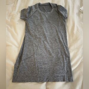 Lululemon swiftly gray shirt. Size 4